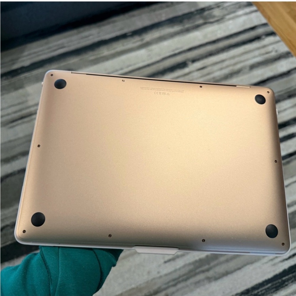 2020 Apple MacBook Air - M1 Rose Gold 13.3 “ - Picture 9 of 14